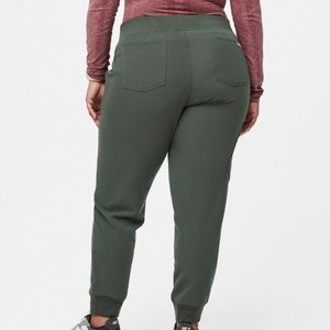 Moss Zamora joggers!